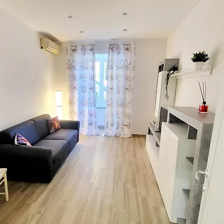 Piccolo Fiore Apartment Naples